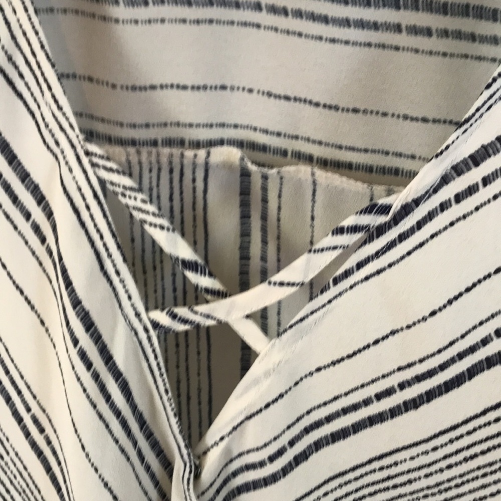 Maurices blouse - Picture 2 of 9